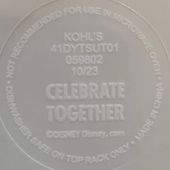 NWT adorable set of 2 ©Disney Mickey and Minnie Mouse summer treat trays. - Picture 7 of 7